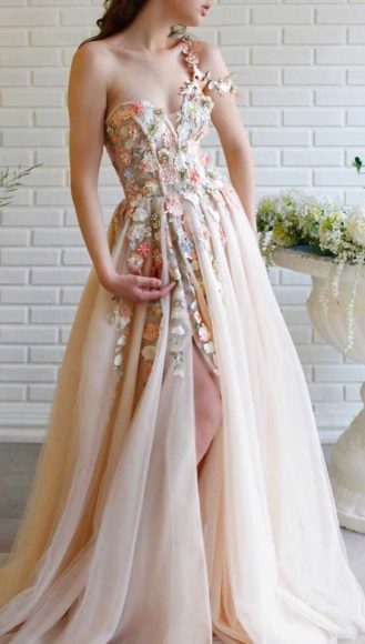 Stunning Prom Dress Ideas That Ll Make You Swoon