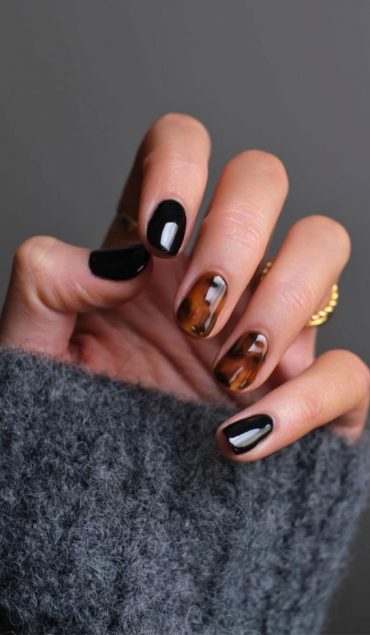 Trendy Tortoiseshell Nails Black And Tortoiseshell Short Nails