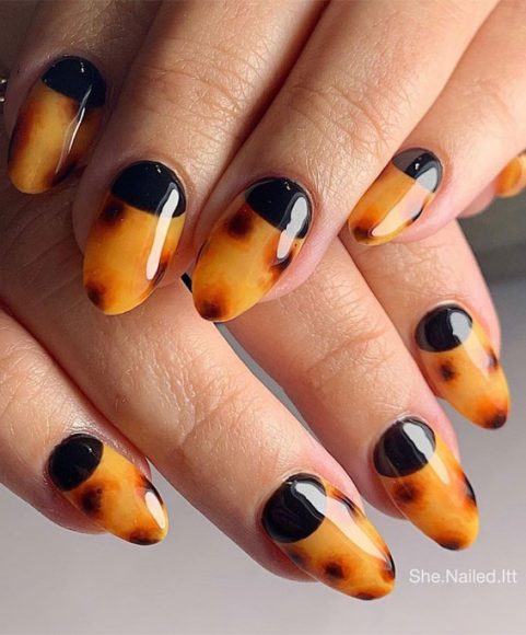 30 Trendy Tortoiseshell Nails Tortoiseshell Nails With Black Half Moon