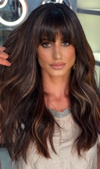 Trendy Haircuts For Women To Try In Dark Hair With Toffee