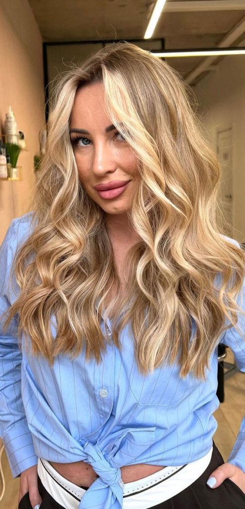 50 Trendy Hair Colour For Every Women Warm Buttercream Blonde