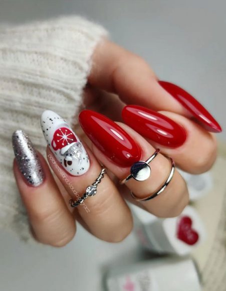 Christmas Holiday Nails For A Festive Look Red Silver White Nails