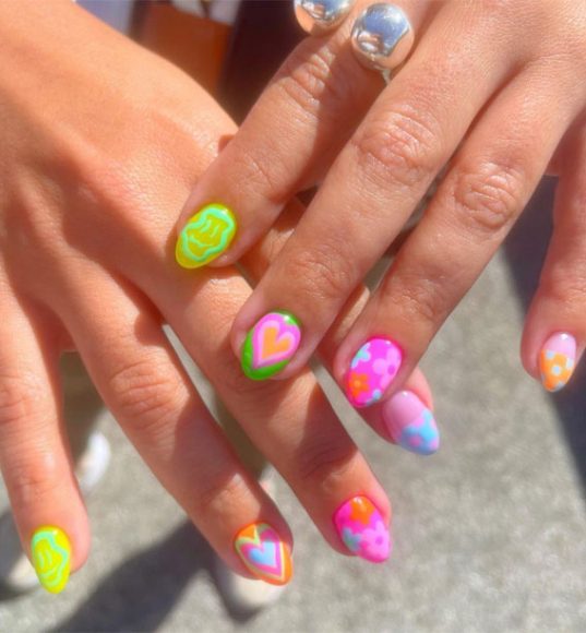 Dive Into Summer With Vibrant Nail Art Designs Pick N Mix Retro Short