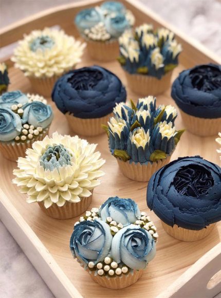 42 Heavenly Delights A Collection Of Gourmet Cupcakes Blue