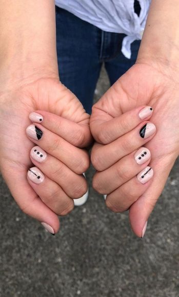 Minimalist Nail Art Ideas That Aren T Boring Black On Nude Short Nails