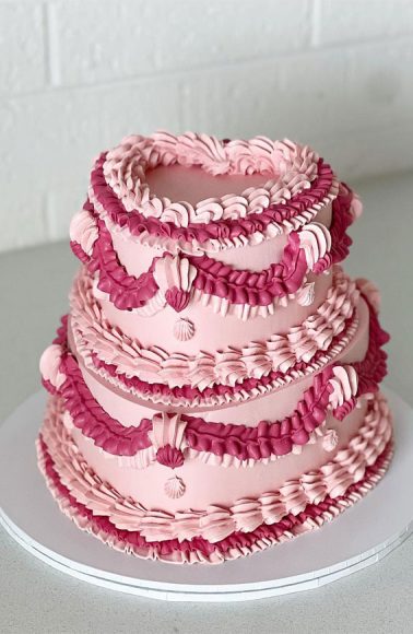 Lambeth Cake Ideas For Masterful Cake Decorating Pink Retro Two