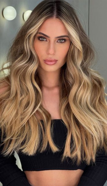 Honey Blonde Highlights Ideas Honey Blonde Moneypiece