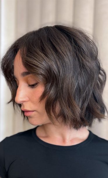 Wavy Bob Hairstyles For The Warm Season Brunette Textured Bob