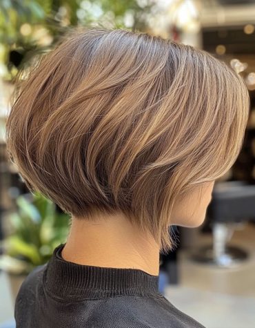 Bixie Haircuts For A Chic Modern Look Ash Blonde Highlighted Bixie