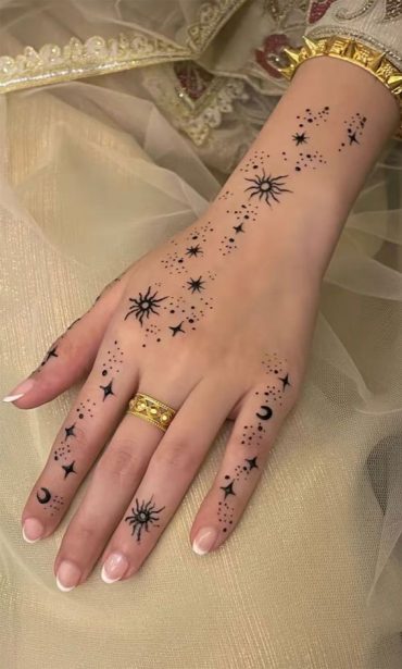 59 Timeless Pattern And Artistry Henna Designs Whimsical Moons