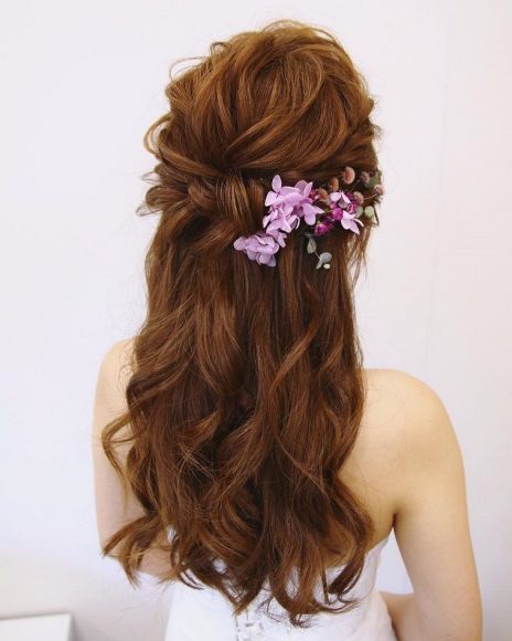 Partial updo bridal hairstyle - Half up half down wedding hairstyles