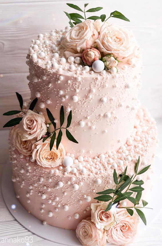 32 Jaw-Dropping Pretty Wedding Cake Ideas : Pearl wedding cake