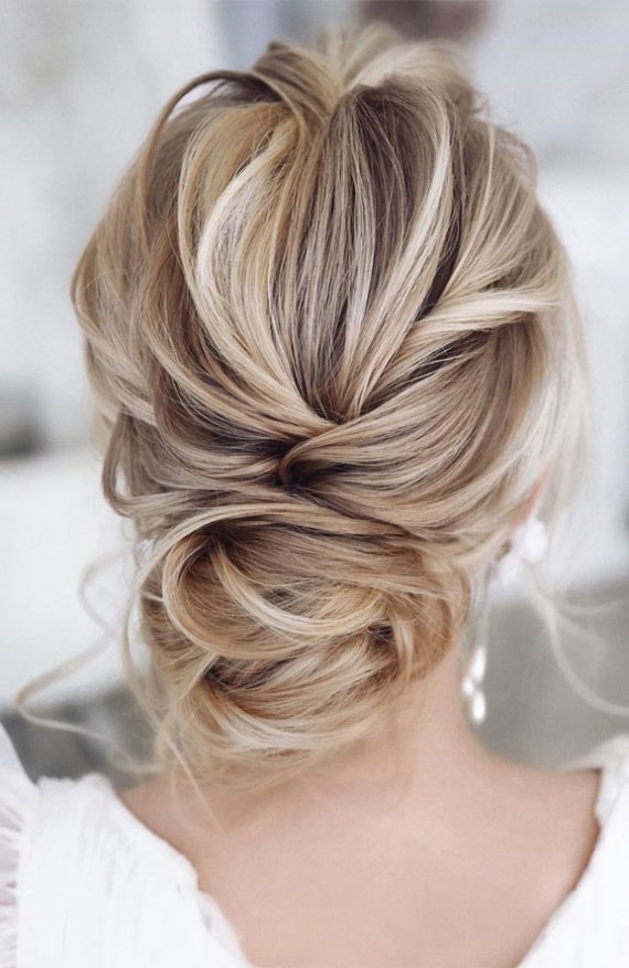 64 Chic updo hairstyles for wedding and any occasion