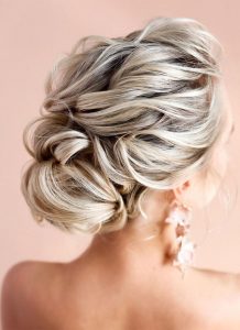 64 Chic updo hairstyles for wedding and any occasion