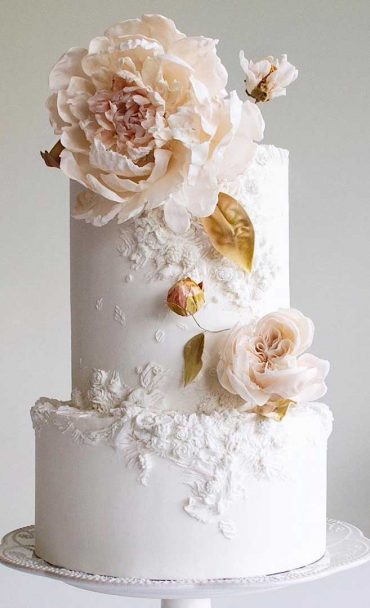 The Prettiest & Unique Wedding Cakes We’ve Ever Seen