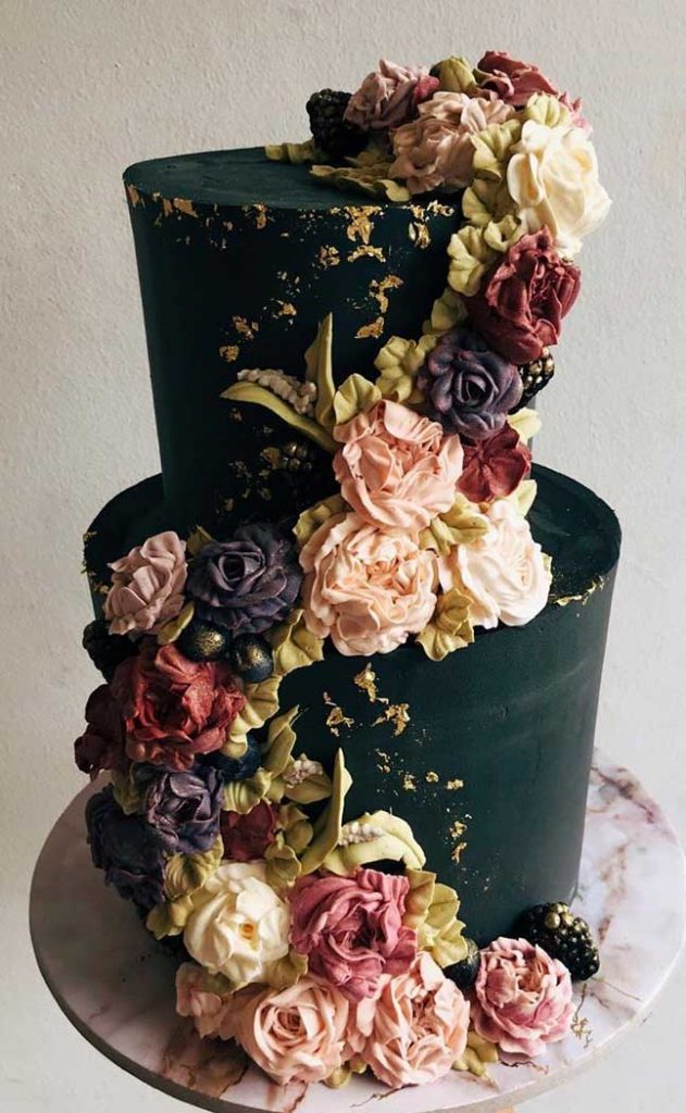 The Prettiest & Unique Wedding Cakes We’ve Ever Seen