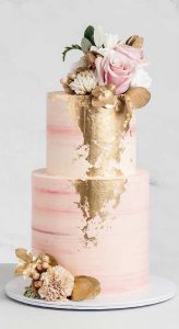 The Prettiest & Unique Wedding Cakes We’ve Ever Seen