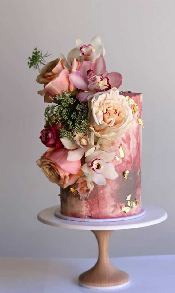 These Wedding Cakes are Incredibly Stunning