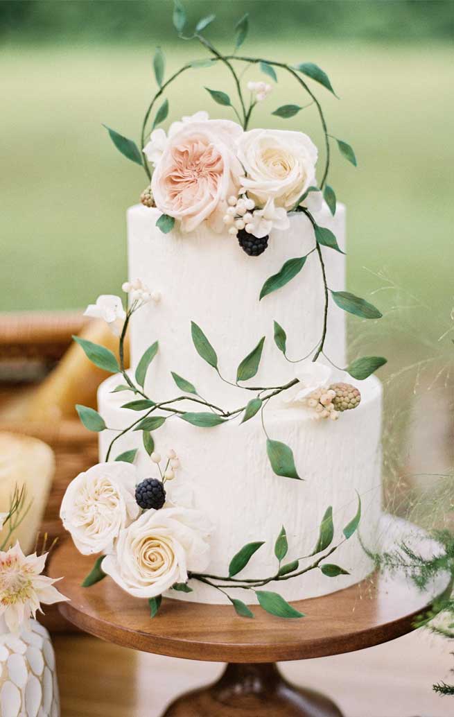 garden inspired wedding cake #weddingcakes #cakedesigns