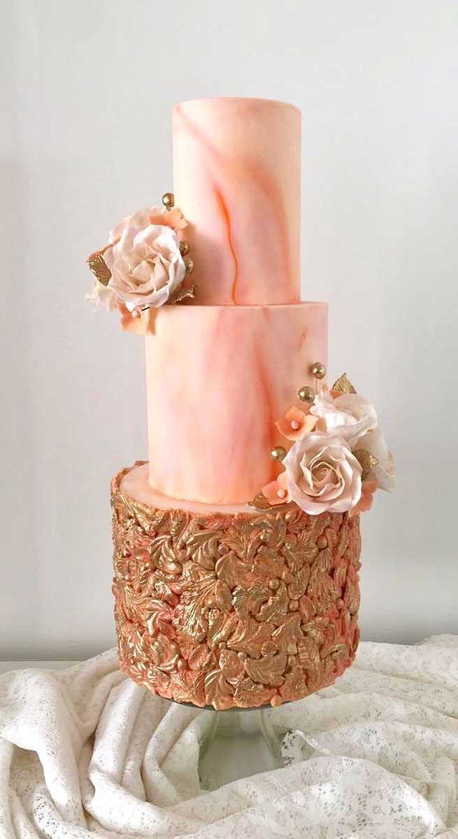 gold and peach marble wedding cake #weddingcake 