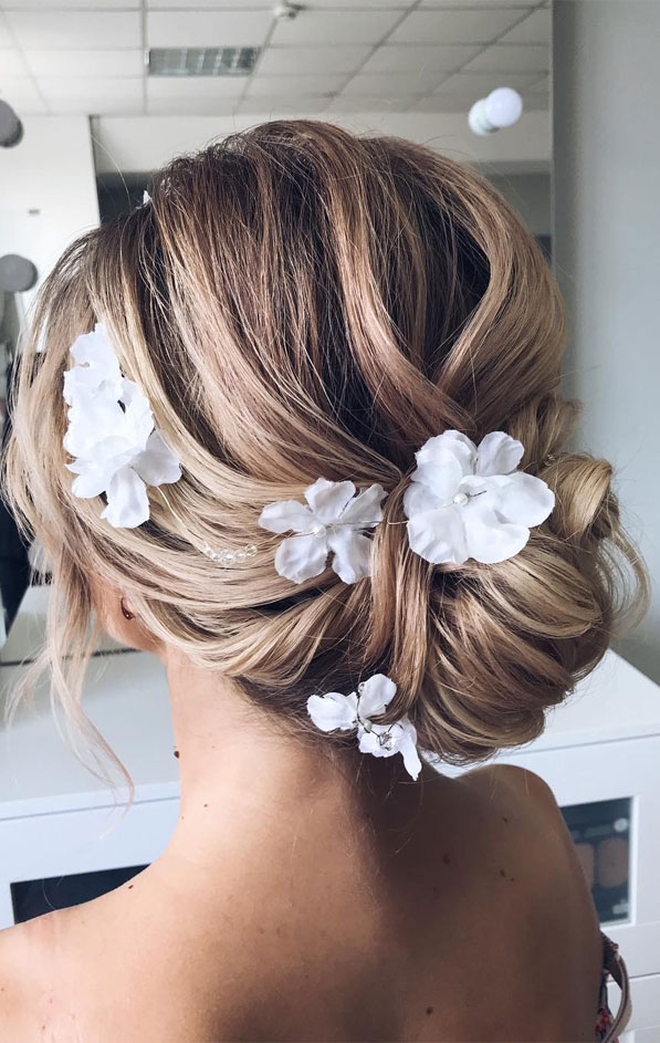 bridal hairstyles, updos, upstyle, wedding hairstyles, updos, wedding updos, bridal hair, wedding hair #weddinghair