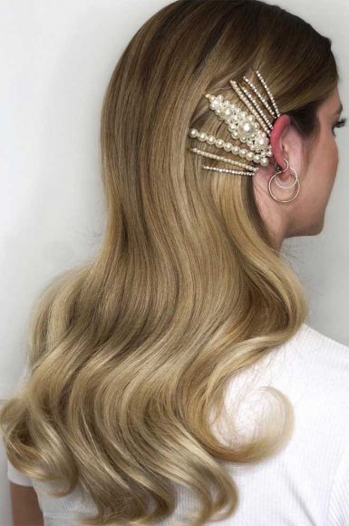 22 Fabulous Hairstyles For Christmas and New Year Eve's Party