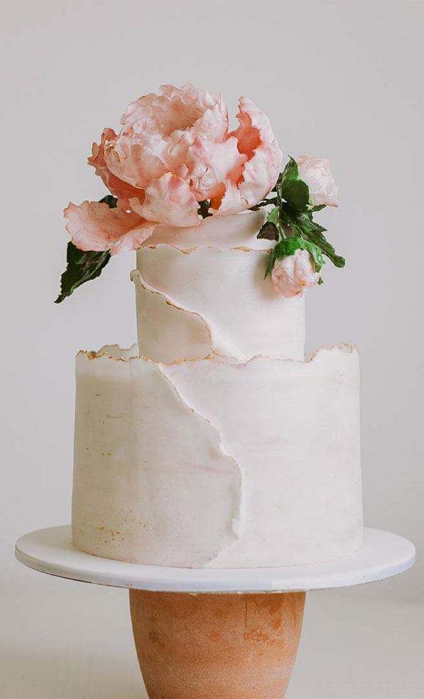 57 Pretty wedding cakes almost too pretty to cut