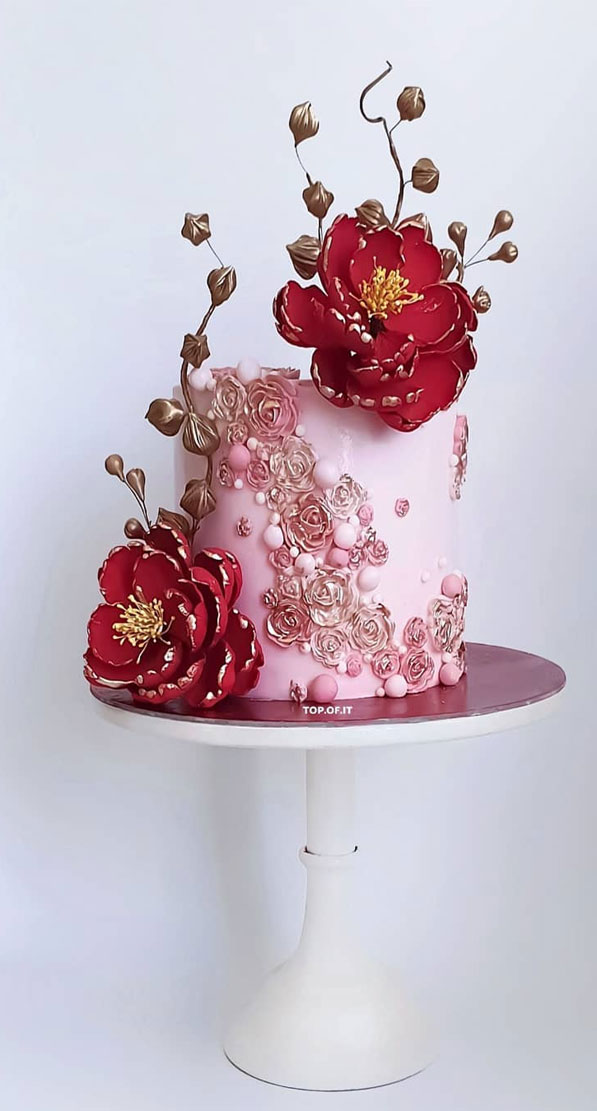 57 Pretty wedding cakes almost too pretty to cut