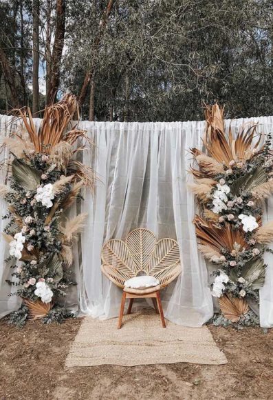 These Fab Boho Wedding Altars, Arches and Backdrops that make us swoon 10