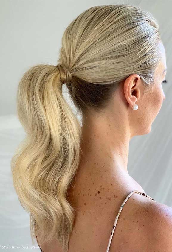 10 Stunning Straight Hair Ponytail Styles Women Should Try | Apohair