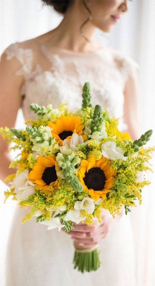 58 Jaw-Droppingly Beautiful Bouquets For Summer Wedding To Obsess Over