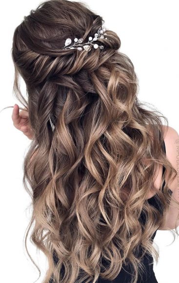 20 Trendy Half Up Half Down Hairstyles