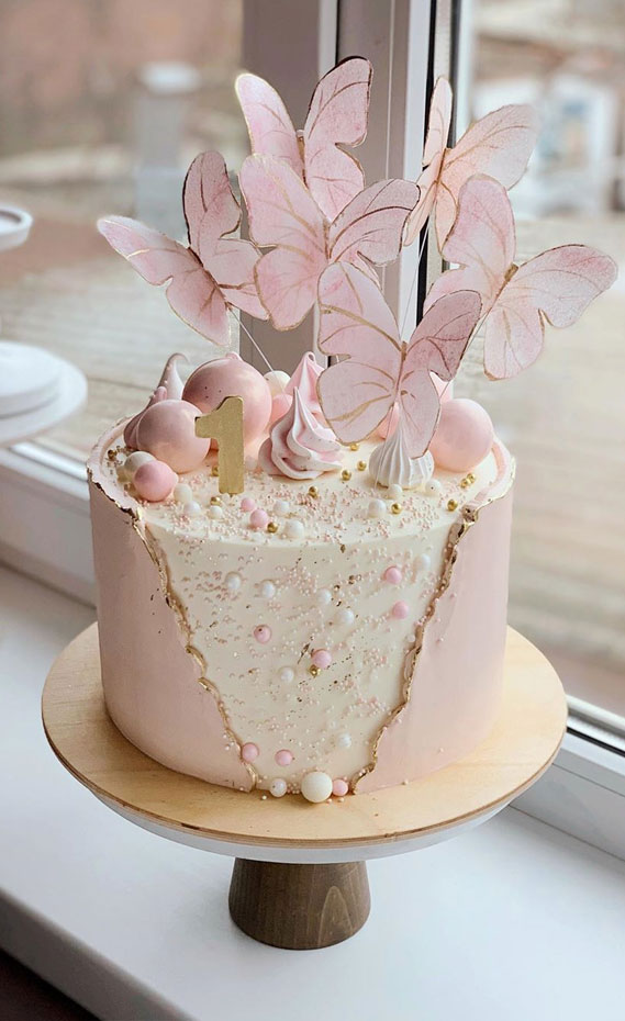 Macaroons flowers birthday cake
