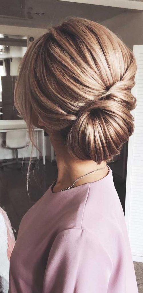 Chic Updo Hairstyles For Modern Classic Looks 5365