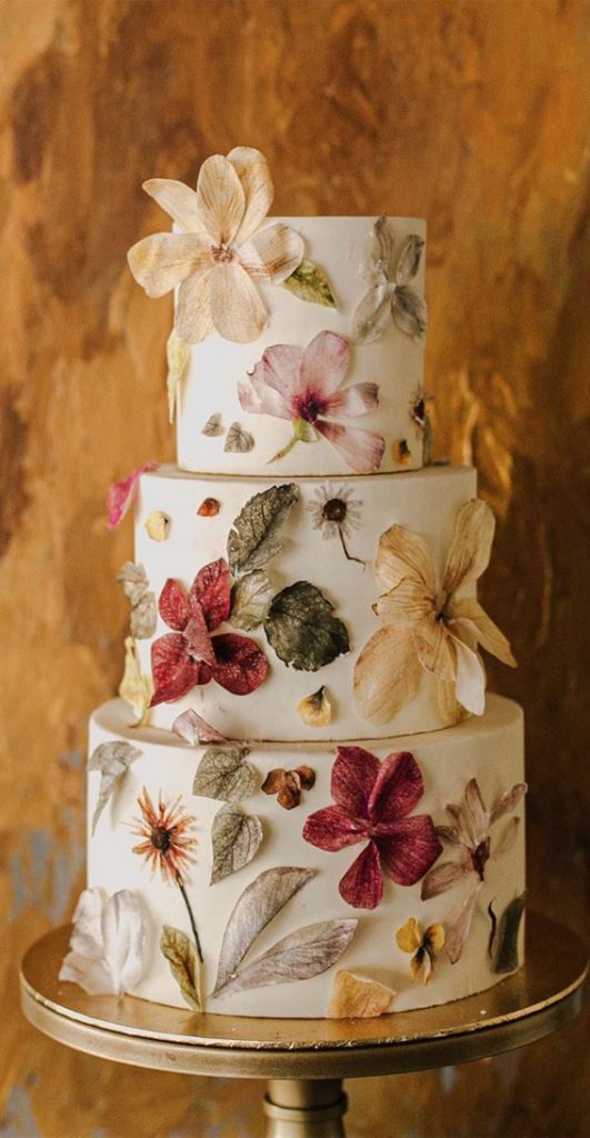 Obsessed With Everything About These Pretty Wedding Cakes - Wafer Paper