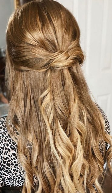 Gorgeous Half up hairstyles - 45 Stylish Ideas : less is beauty