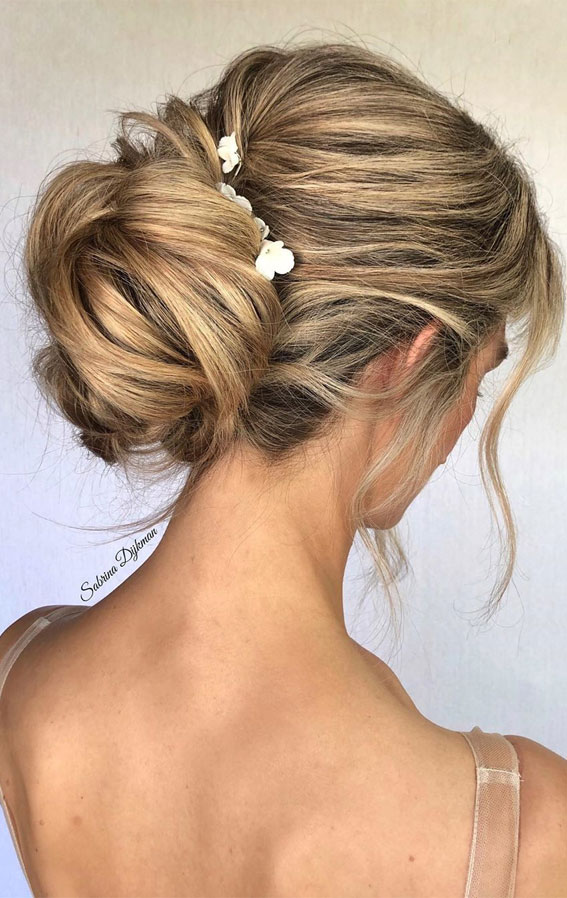 35 + Gorgeous Updo Hairstyles for every occasion – Textured Bun
