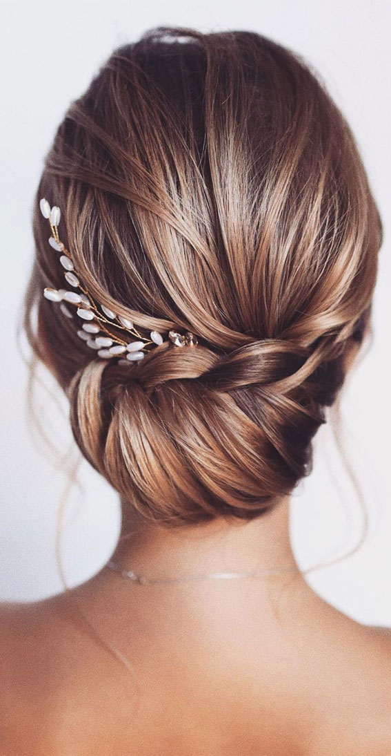 35 + Gorgeous Updo Hairstyles for every occasion : Braid with low updo