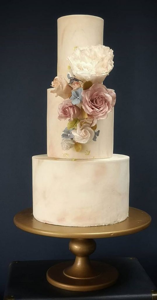 OMG! These wedding cakes are work of art