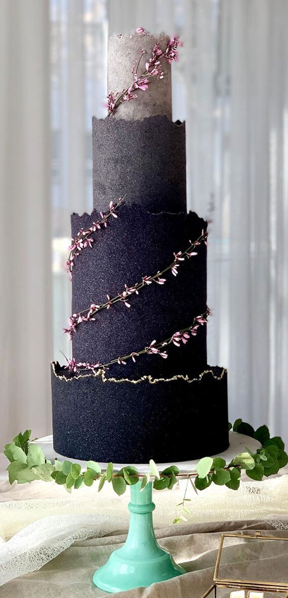 22 Clean and Contemporary Wedding Cakes :Textured black cake