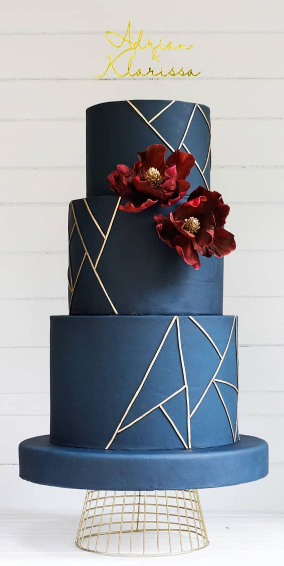 22 Clean And Contemporary Wedding Cakes : Navy blue and Marsala wedding cake