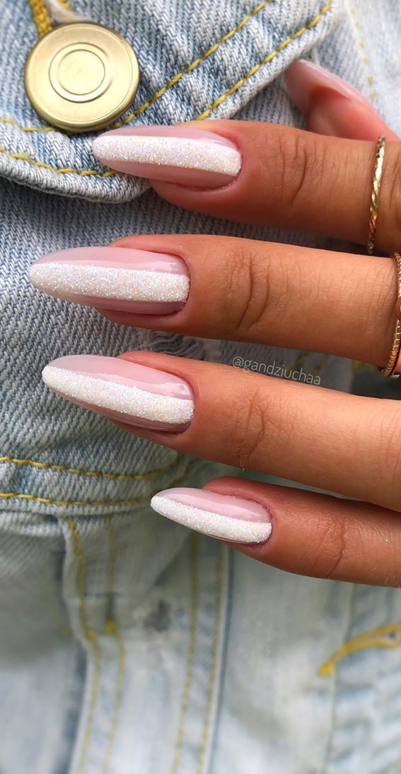 39 Chic Nail Design Ideas For Summer – Pink & white textured sparkly