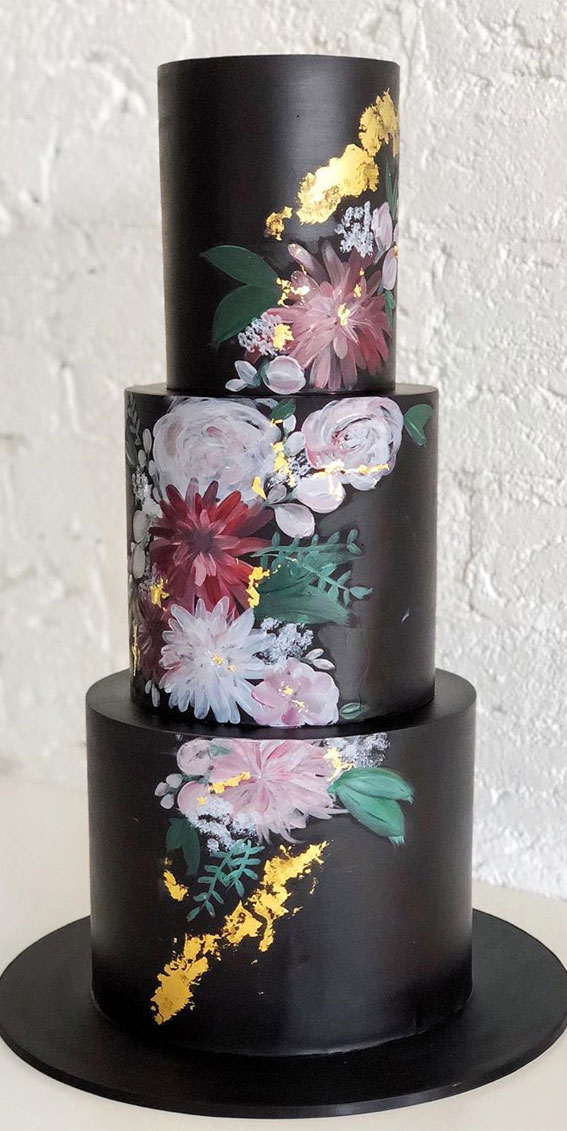 These 50 Jaw-Dropping Wedding Cakes Deserve To Be Framed : Floral on black