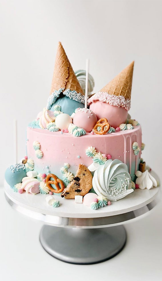 Carousel Cakes - Tutorials & Design Inspiration - Cake Geek Magazine