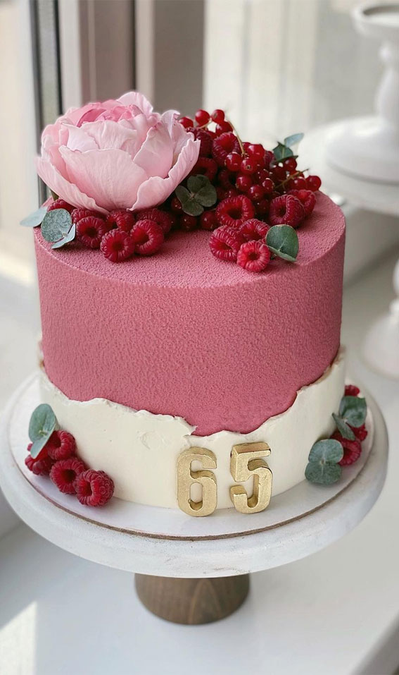 54 Jaw-Droppingly Beautiful Birthday Cake : Berry tone
