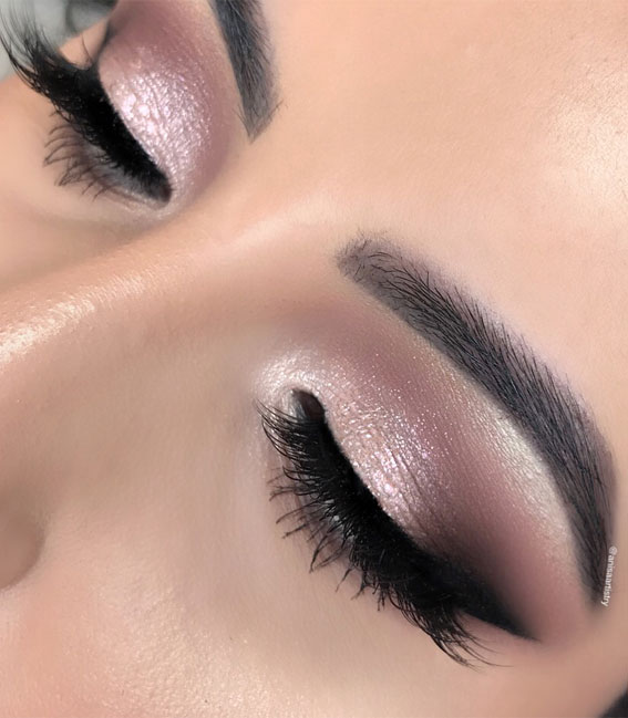 Gorgeous Eyeshadow Looks The Best Eye Makeup Trends – Shimmery Mauve Makeup Look