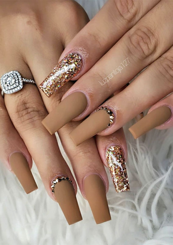 41 Pretty Nail Art Design Ideas To Jazz Up The Season : Latte and glitter nails