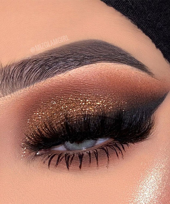 Gorgeous Eyeshadow Looks The Best Eye Makeup Trends – Smokey with gold