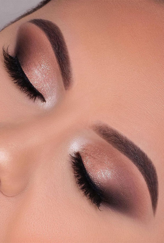 Gorgeous Eyeshadow Looks The Best Eye Makeup Trends : Classic Smoked Eyelook