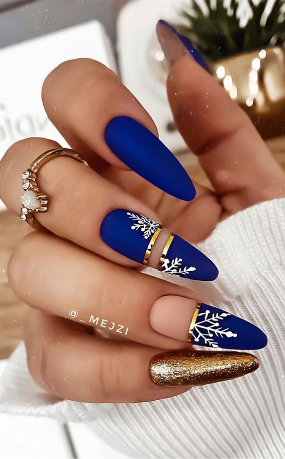 25+ Christmas Nails 2020 : Royal blue and gold winter nails